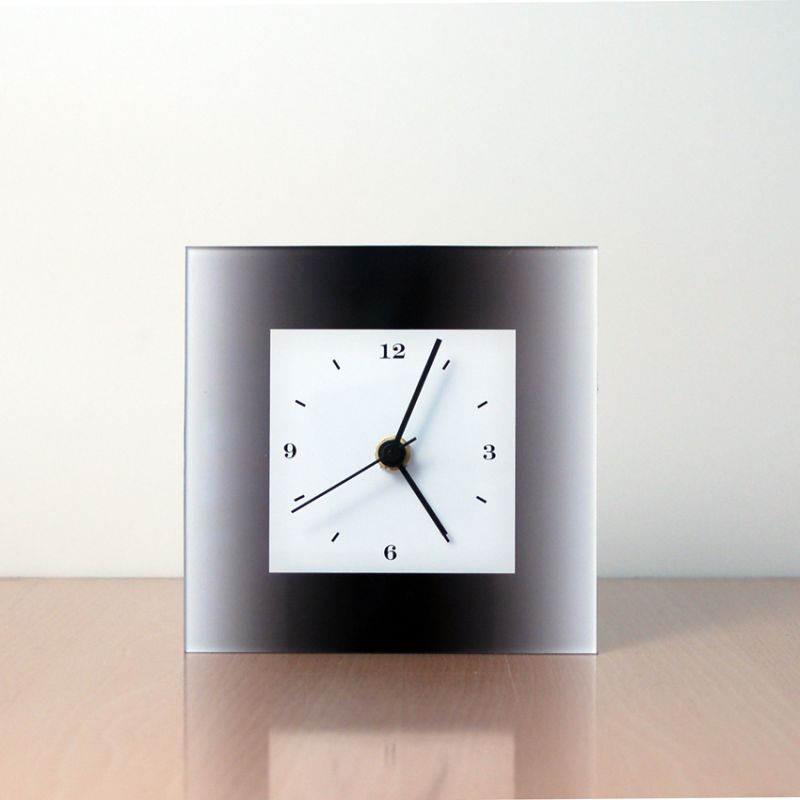Reloj de sobremesa diseño MTLQ - grecaridea